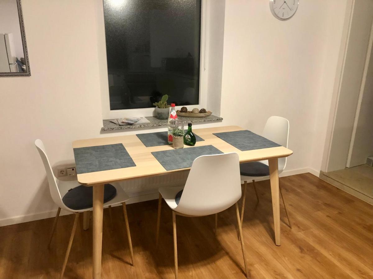 Ferienwohnung Um'S Eck オクゼンフルト エクステリア 写真
