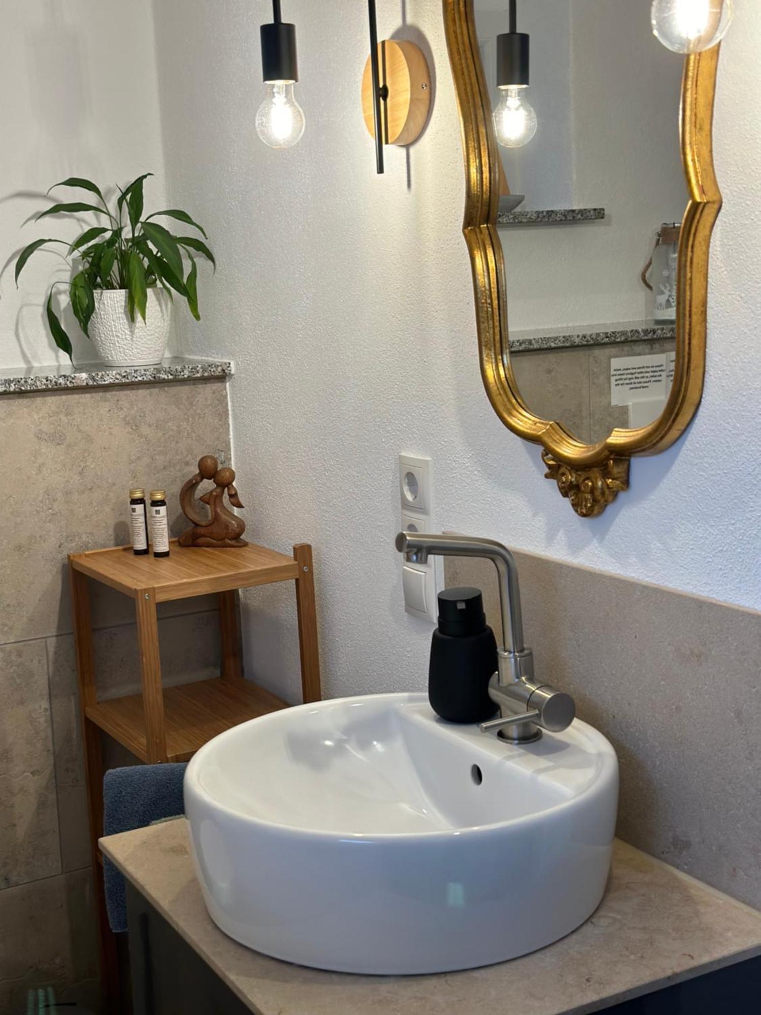 Ferienwohnung Um'S Eck オクゼンフルト エクステリア 写真