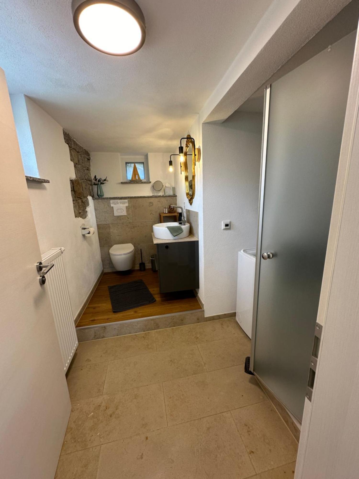 Ferienwohnung Um'S Eck オクゼンフルト エクステリア 写真